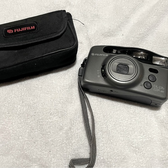 Fujifilm Vintage Film Camera DL-27o & Original Case - Picture 1 of 2